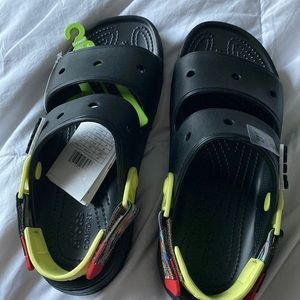 Brand new sz10 black w yellow adjustable straps on the back sandals BNWT